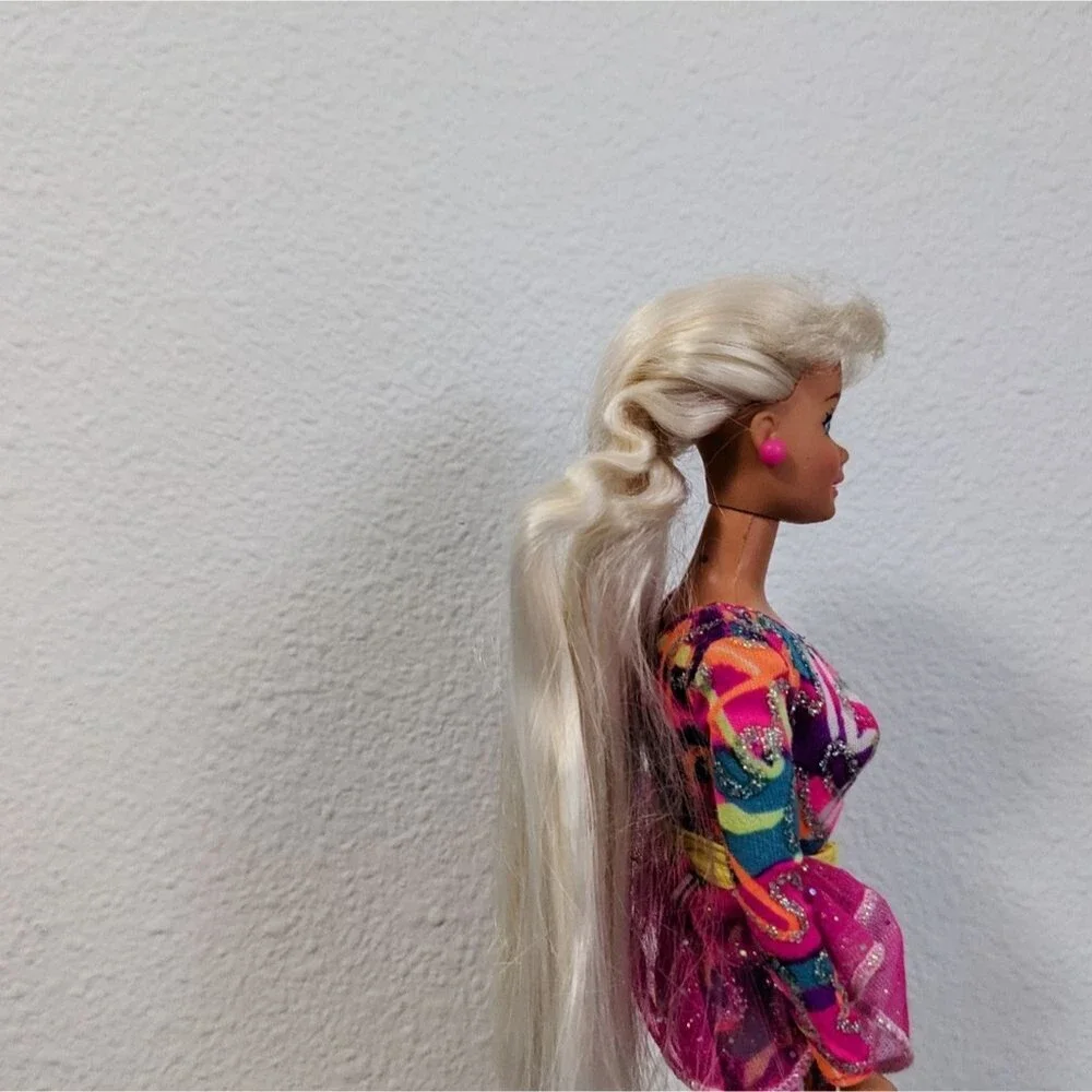Hot Skatin Barbie Doll Articulated Jointed Blonde Hair Blue Eyes 1993 Mattel